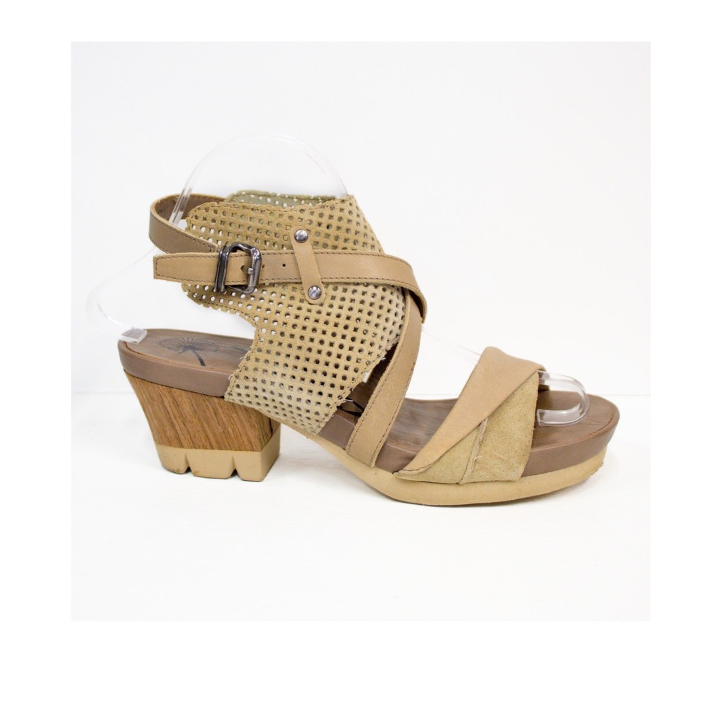 OTBT Take Off Sandal Tan Leather Ankle Strap Chunky Heel Women's Size 7.5 M